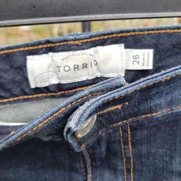 Womens Torrid Jean Shorts - Picture 8 of 10